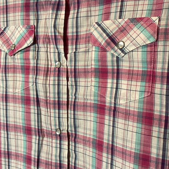 Pearl snap shirt - Picture 2 of 4